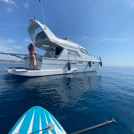 Úszó hotel Barco Muy Romantico Con Parking! *