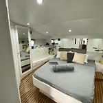 Barco Muy Romantico Con Parking! Botel