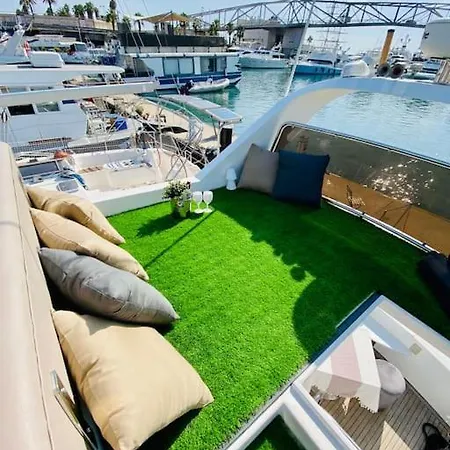 Barco Muy Romantico Con Parking!